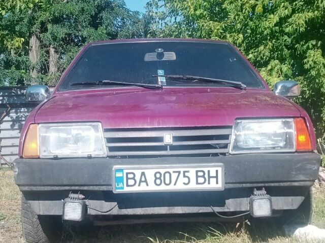 Красный ВАЗ 21099, объемом двигателя 1.5 л и пробегом 30 тыс. км за 900 $, фото 1 на Automoto.ua