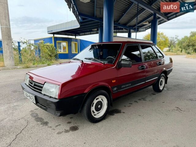 Красный ВАЗ 21099, объемом двигателя 1.5 л и пробегом 35 тыс. км за 2499 $, фото 1 на Automoto.ua