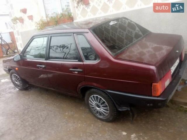 Красный ВАЗ 21099, объемом двигателя 1.5 л и пробегом 228 тыс. км за 1300 $, фото 1 на Automoto.ua