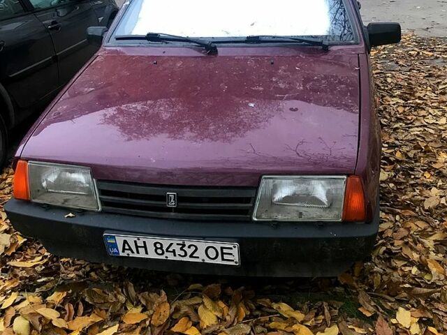 Красный ВАЗ 21099, объемом двигателя 1.5 л и пробегом 222 тыс. км за 1950 $, фото 1 на Automoto.ua