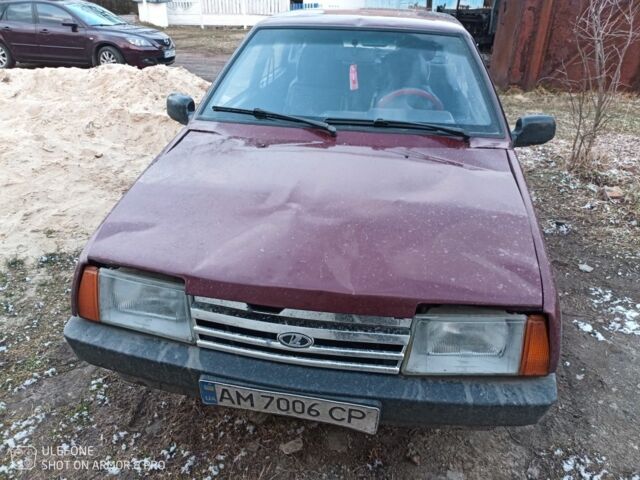 Красный ВАЗ 21099, объемом двигателя 1.5 л и пробегом 80 тыс. км за 1163 $, фото 1 на Automoto.ua