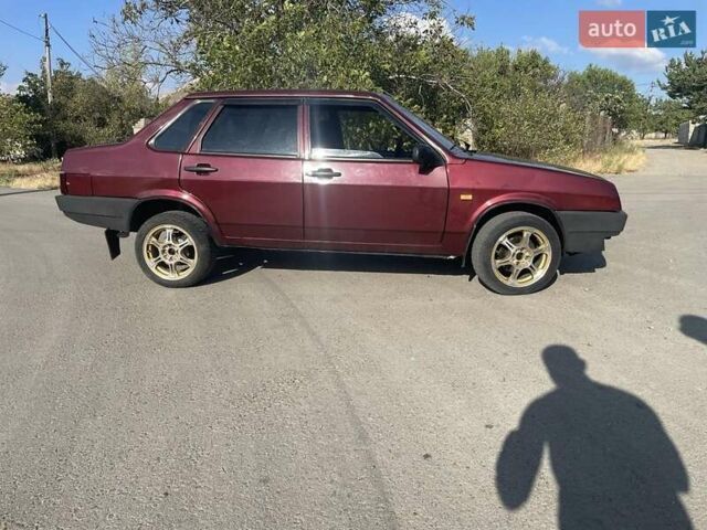 Красный ВАЗ 21099, объемом двигателя 1.6 л и пробегом 85 тыс. км за 2700 $, фото 1 на Automoto.ua