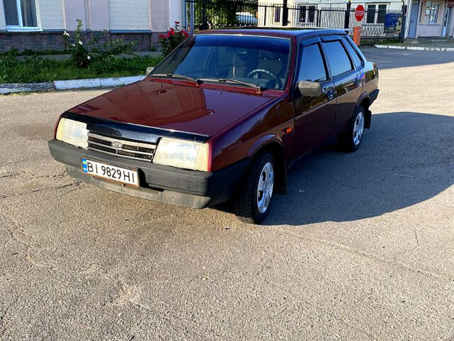 Красный ВАЗ 21099, объемом двигателя 1.5 л и пробегом 217 тыс. км за 1400 $, фото 1 на Automoto.ua