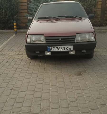 Красный ВАЗ 21099, объемом двигателя 1.5 л и пробегом 250 тыс. км за 1750 $, фото 1 на Automoto.ua