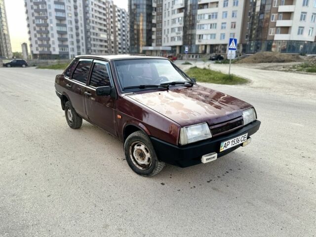 Красный ВАЗ 21099, объемом двигателя 1.5 л и пробегом 200 тыс. км за 650 $, фото 1 на Automoto.ua