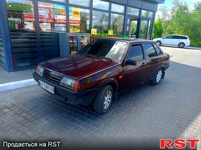 Красный ВАЗ 21099, объемом двигателя 1.5 л и пробегом 95 тыс. км за 1600 $, фото 1 на Automoto.ua