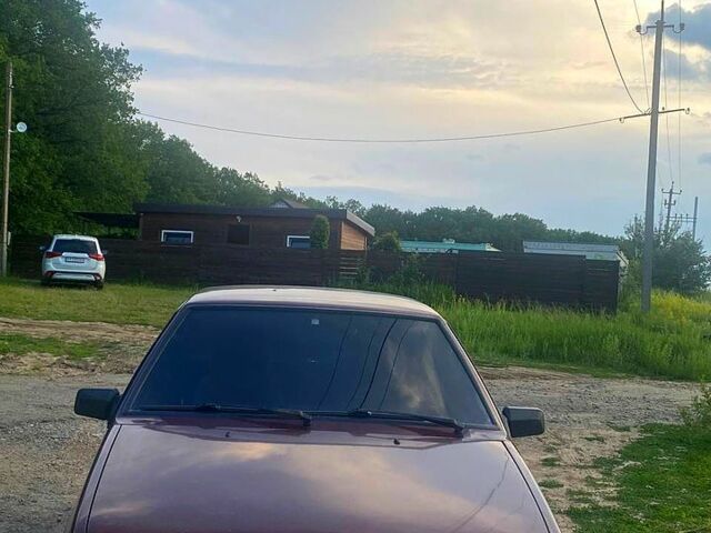 Красный ВАЗ 21099, объемом двигателя 1.5 л и пробегом 0 тыс. км за 2000 $, фото 1 на Automoto.ua