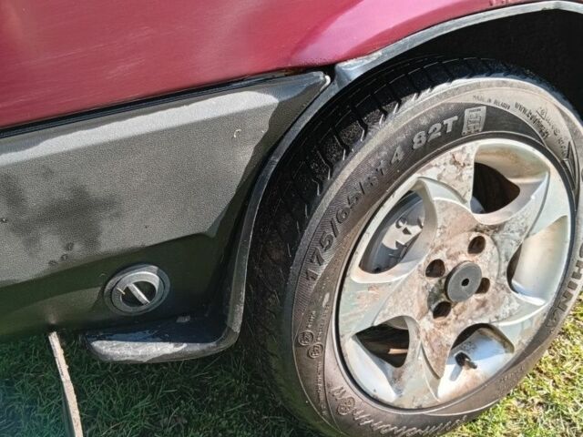 Красный ВАЗ 21099, объемом двигателя 1.5 л и пробегом 160 тыс. км за 1700 $, фото 1 на Automoto.ua