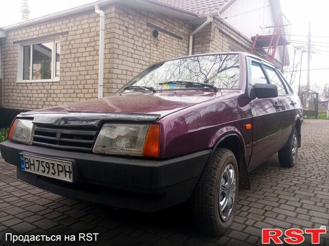 Красный ВАЗ 21099, объемом двигателя 1.5 л и пробегом 100 тыс. км за 2200 $, фото 1 на Automoto.ua