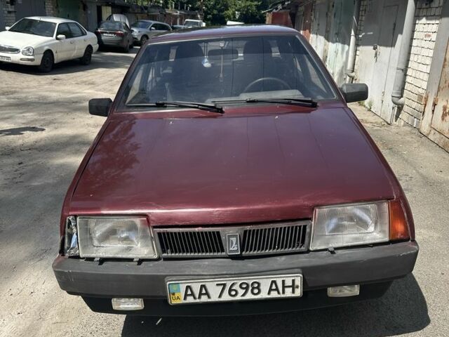 Красный ВАЗ 21099, объемом двигателя 1.5 л и пробегом 200 тыс. км за 800 $, фото 1 на Automoto.ua