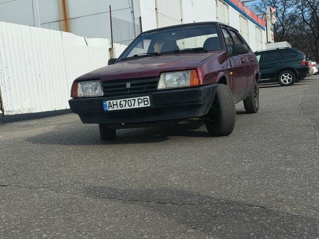 Красный ВАЗ 21099, объемом двигателя 1.5 л и пробегом 200 тыс. км за 1241 $, фото 1 на Automoto.ua