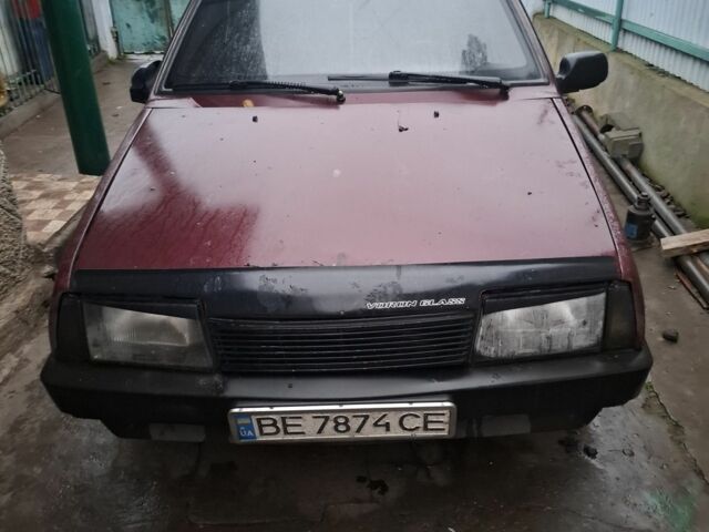 Красный ВАЗ 21099, объемом двигателя 1.5 л и пробегом 257 тыс. км за 1562 $, фото 1 на Automoto.ua