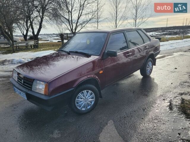 Красный ВАЗ 21099, объемом двигателя 1.5 л и пробегом 215 тыс. км за 1350 $, фото 1 на Automoto.ua