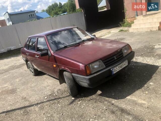 Красный ВАЗ 21099, объемом двигателя 1.6 л и пробегом 347 тыс. км за 1800 $, фото 1 на Automoto.ua