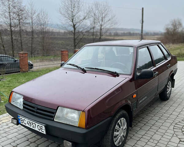 Красный ВАЗ 21099, объемом двигателя 1.6 л и пробегом 140 тыс. км за 1650 $, фото 1 на Automoto.ua