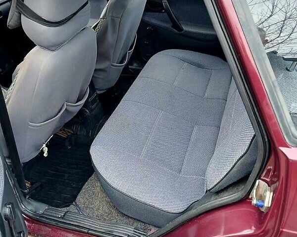 Красный ВАЗ 21099, объемом двигателя 1.6 л и пробегом 224 тыс. км за 2000 $, фото 1 на Automoto.ua