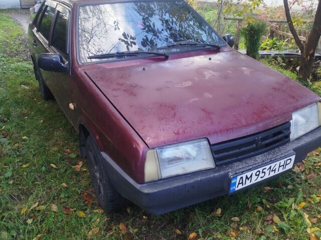 Красный ВАЗ 21099, объемом двигателя 1.6 л и пробегом 1000 тыс. км за 1200 $, фото 1 на Automoto.ua