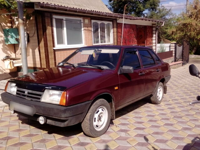Красный ВАЗ 21099, объемом двигателя 1.5 л и пробегом 162 тыс. км за 2700 $, фото 1 на Automoto.ua