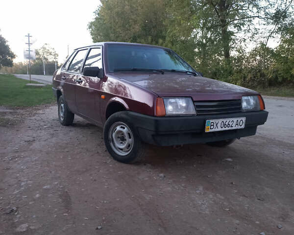 Красный ВАЗ 21099, объемом двигателя 1.5 л и пробегом 165 тыс. км за 1400 $, фото 1 на Automoto.ua