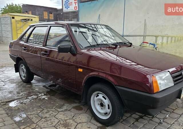 Красный ВАЗ 21099, объемом двигателя 1.6 л и пробегом 25 тыс. км за 5900 $, фото 1 на Automoto.ua