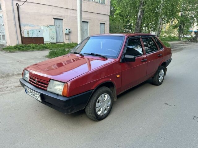 Красный ВАЗ 21099, объемом двигателя 1.6 л и пробегом 210 тыс. км за 1700 $, фото 1 на Automoto.ua