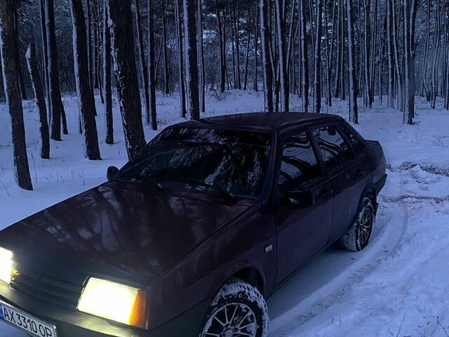 Червоний ВАЗ 21099, об'ємом двигуна 1.6 л та пробігом 230 тис. км за 1600 $, фото 1 на Automoto.ua