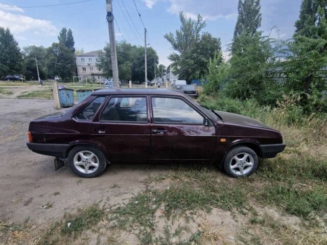 Красный ВАЗ 21099, объемом двигателя 1.6 л и пробегом 140 тыс. км за 1905 $, фото 1 на Automoto.ua