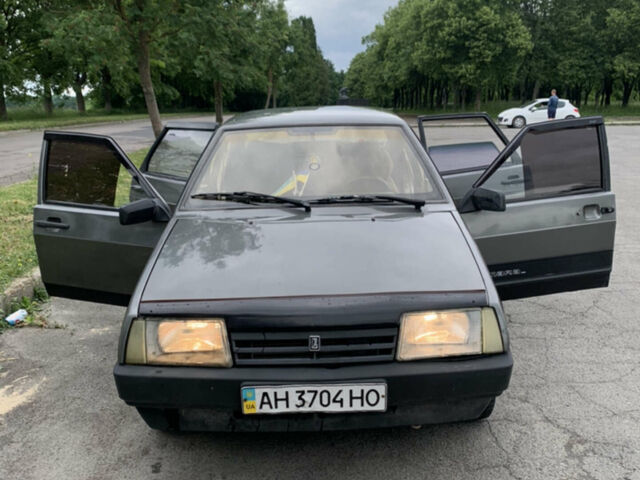 ВАЗ 21099, объемом двигателя 1.5 л и пробегом 300 тыс. км за 800 $, фото 1 на Automoto.ua