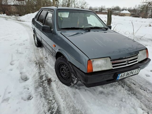 ВАЗ 21099, объемом двигателя 1.5 л и пробегом 250 тыс. км за 1200 $, фото 1 на Automoto.ua
