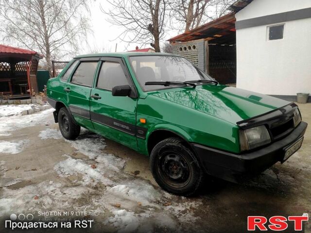 ВАЗ 21099, объемом двигателя 1.5 л и пробегом 96 тыс. км за 2000 $, фото 1 на Automoto.ua