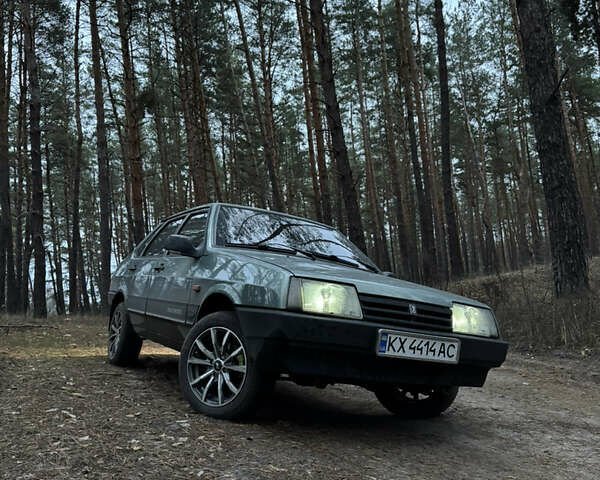 ВАЗ 21099, объемом двигателя 1.6 л и пробегом 110 тыс. км за 3200 $, фото 1 на Automoto.ua