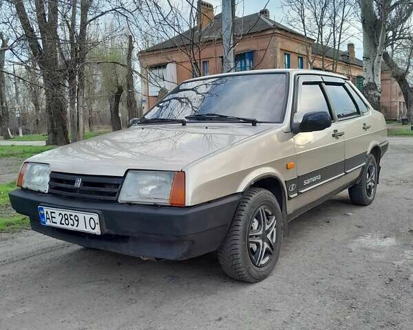 Желтый ВАЗ 21099, объемом двигателя 1.5 л и пробегом 181 тыс. км за 1800 $, фото 1 на Automoto.ua