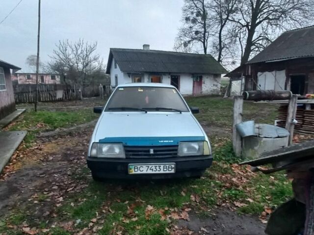 Серый ВАЗ 21099, объемом двигателя 1.5 л и пробегом 280 тыс. км за 800 $, фото 1 на Automoto.ua