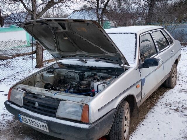 Серый ВАЗ 21099, объемом двигателя 1.5 л и пробегом 85 тыс. км за 853 $, фото 1 на Automoto.ua