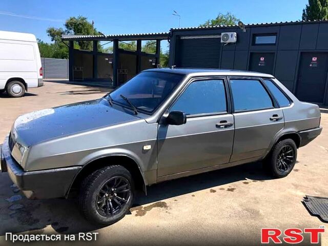 Серый ВАЗ 21099, объемом двигателя 1.5 л и пробегом 235 тыс. км за 1250 $, фото 1 на Automoto.ua