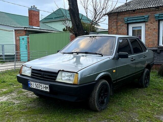 Серый ВАЗ 21099, объемом двигателя 1.3 л и пробегом 228 тыс. км за 675 $, фото 1 на Automoto.ua