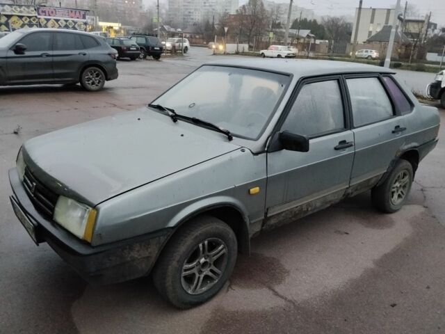 Серый ВАЗ 21099, объемом двигателя 1.3 л и пробегом 120 тыс. км за 1000 $, фото 1 на Automoto.ua