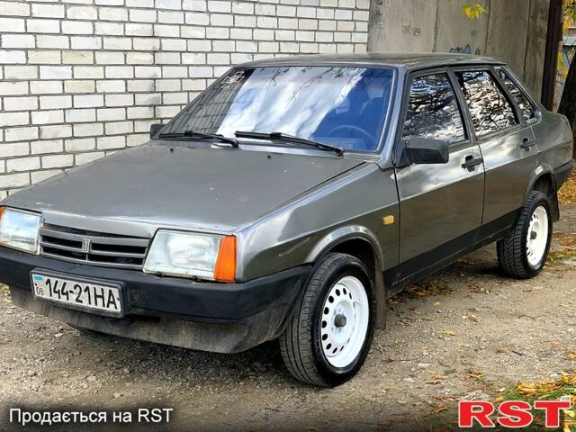 Сірий ВАЗ 21099, об'ємом двигуна 1.5 л та пробігом 150 тис. км за 1000 $, фото 1 на Automoto.ua
