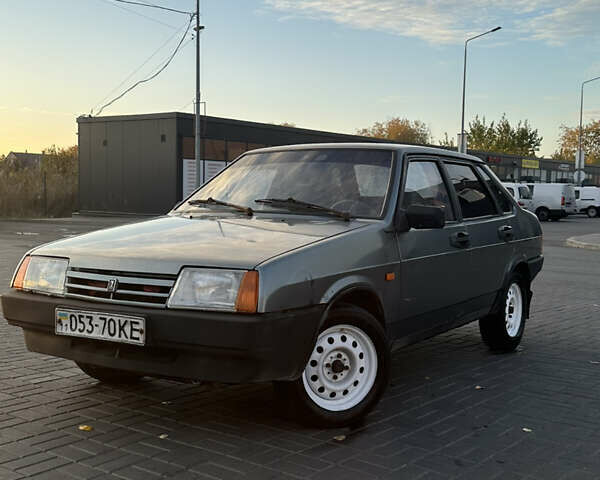 Серый ВАЗ 21099, объемом двигателя 1.5 л и пробегом 50 тыс. км за 1000 $, фото 1 на Automoto.ua