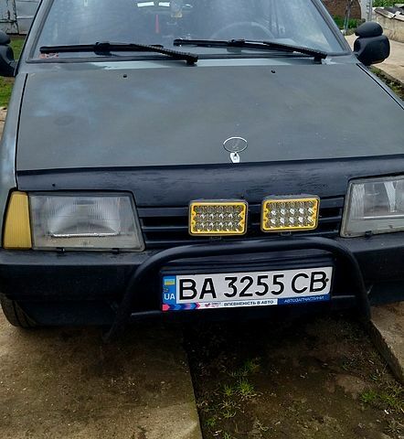 Серый ВАЗ 21099, объемом двигателя 1.5 л и пробегом 185 тыс. км за 1000 $, фото 1 на Automoto.ua