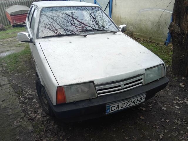 Серый ВАЗ 21099, объемом двигателя 1.5 л и пробегом 230 тыс. км за 549 $, фото 1 на Automoto.ua