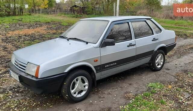 Серый ВАЗ 21099, объемом двигателя 1.5 л и пробегом 270 тыс. км за 1300 $, фото 1 на Automoto.ua