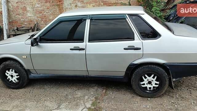 Серый ВАЗ 21099, объемом двигателя 1.5 л и пробегом 180 тыс. км за 1500 $, фото 1 на Automoto.ua