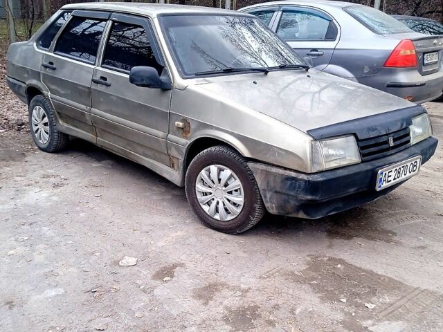 Серый ВАЗ 21099, объемом двигателя 1.5 л и пробегом 320 тыс. км за 790 $, фото 1 на Automoto.ua