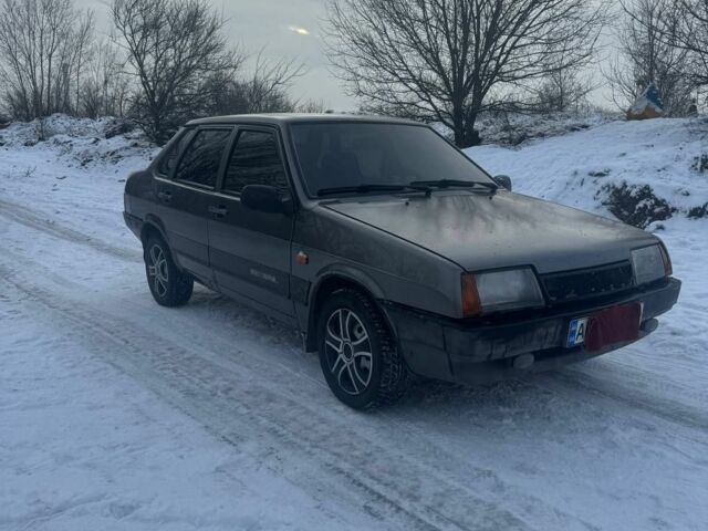 Серый ВАЗ 21099, объемом двигателя 1.5 л и пробегом 252 тыс. км за 1999 $, фото 1 на Automoto.ua