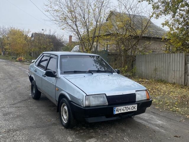 ВАЗ 21099 2000 в Краматорске на Automoto.ua Серый ВАЗ 21099, объемом двигателя 1.5 л и пробегом 100 тыс. км за 761 $, фото 1 на Automoto.ua