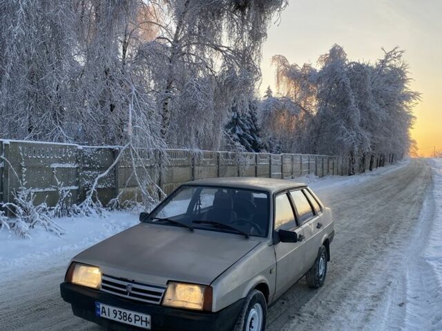 Серый ВАЗ 21099, объемом двигателя 1.5 л и пробегом 200 тыс. км за 1100 $, фото 1 на Automoto.ua