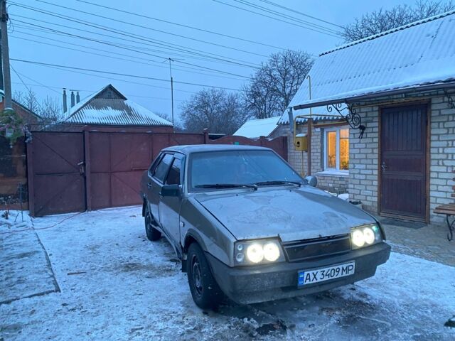 Серый ВАЗ 21099, объемом двигателя 1.5 л и пробегом 220 тыс. км за 700 $, фото 1 на Automoto.ua