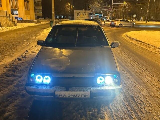Серый ВАЗ 21099, объемом двигателя 1.5 л и пробегом 300 тыс. км за 670 $, фото 1 на Automoto.ua