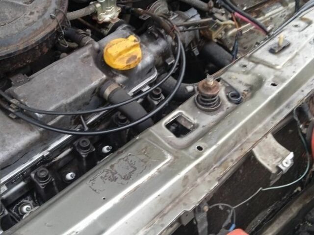 Серый ВАЗ 21099, объемом двигателя 1.5 л и пробегом 177 тыс. км за 400 $, фото 1 на Automoto.ua